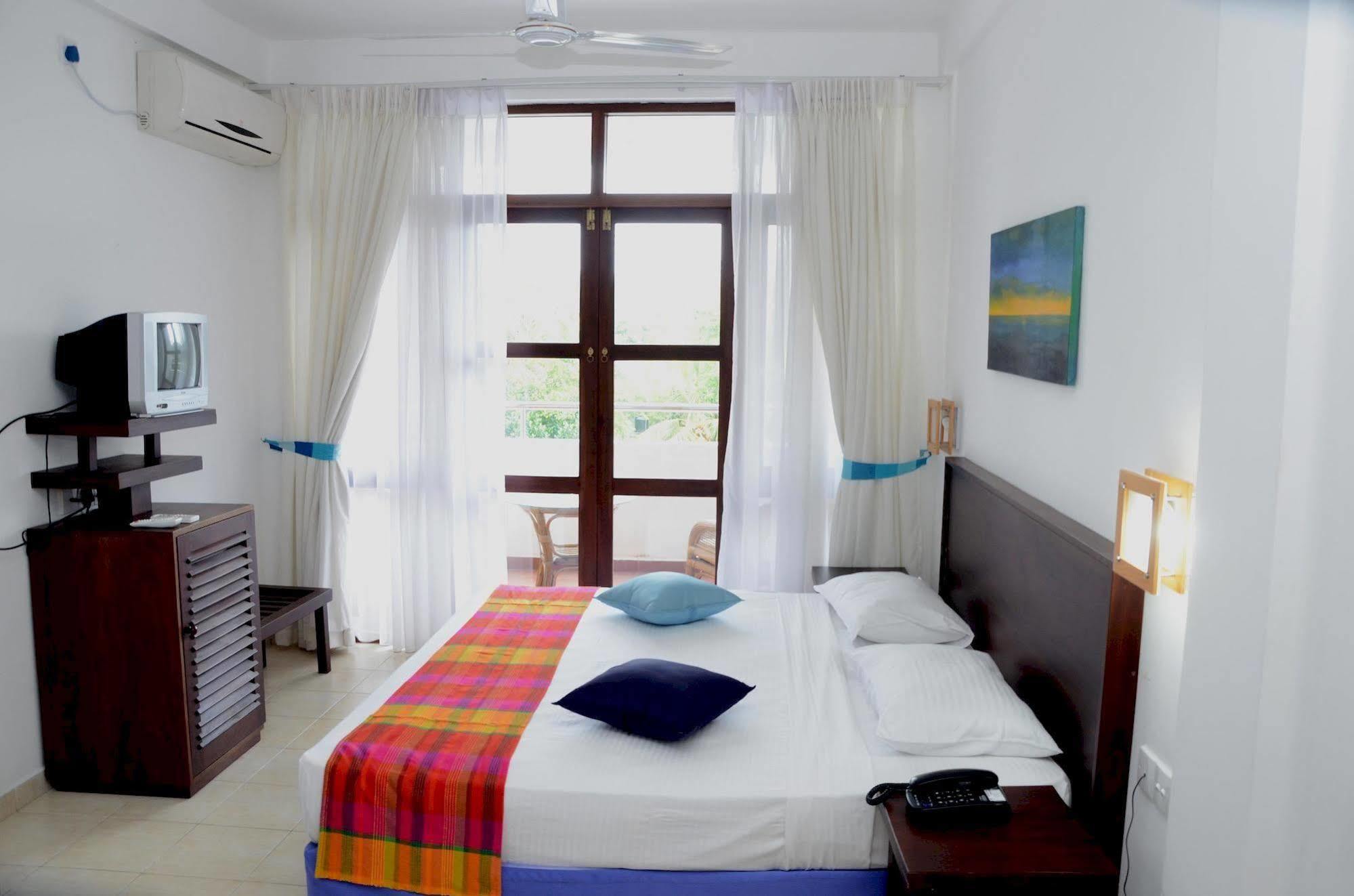 Lavendish Beach Resort Unawatuna Dış mekan fotoğraf